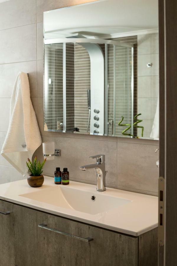 Evangelie Luxury Residence Kissamos Exterior photo